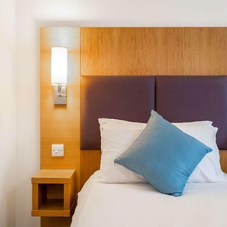 Comfort Inn Manchester North Middleton  Ngoại thất bức ảnh