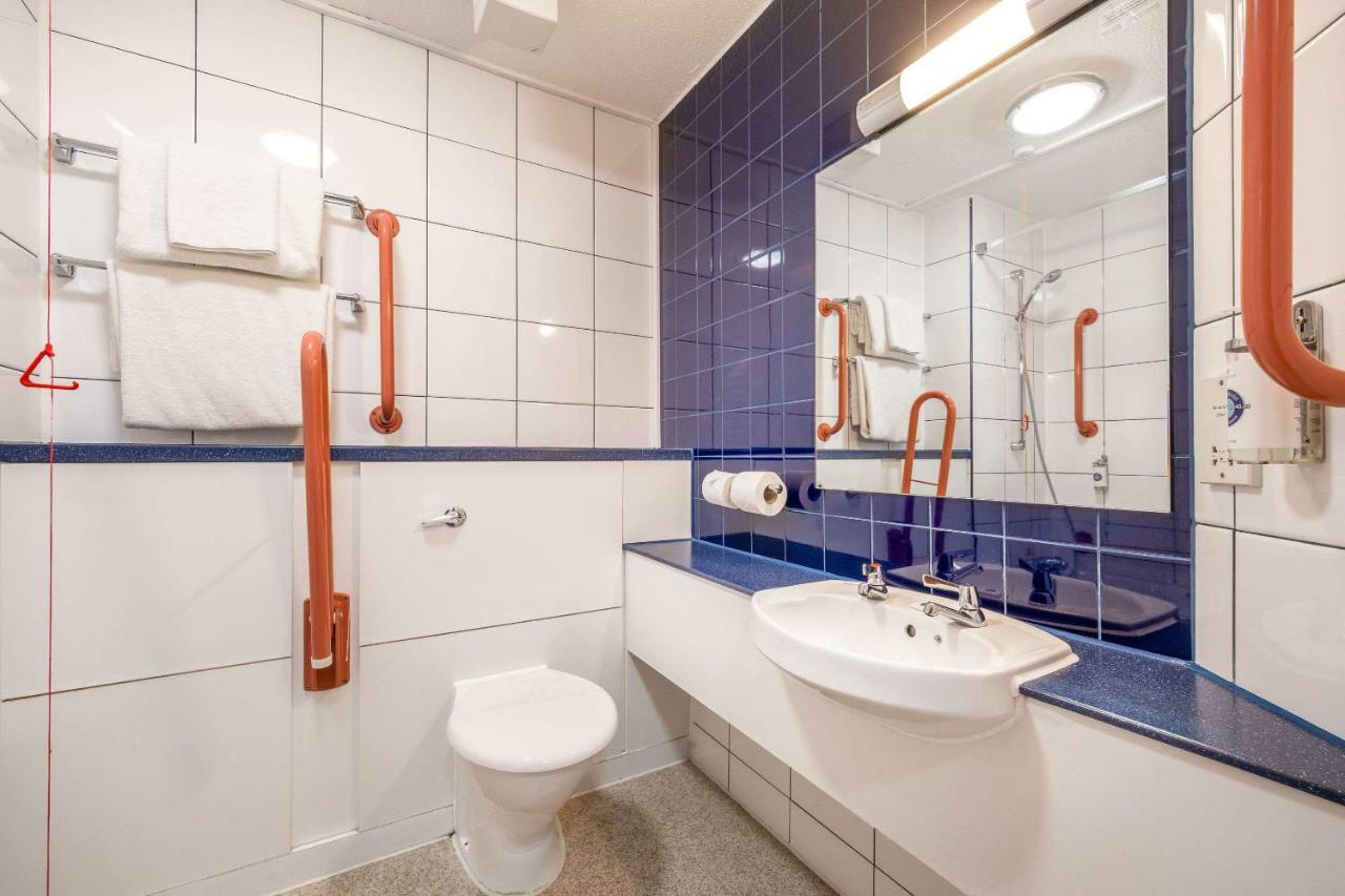 Comfort Inn Manchester North Middleton  Ngoại thất bức ảnh